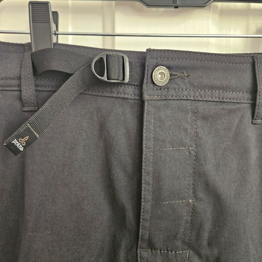 Prana Men's Grey Cargo Outdoor Hiking Shorts with pockets size 32W x 12L - Picture 2 of 5